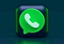 WhatsApp lets you set up your favorite contacts so you can call them instantly.